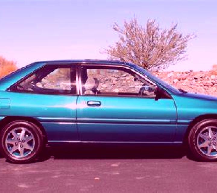 Emerald1995 model portrait