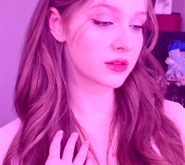 Jackiexbaby model portrait
