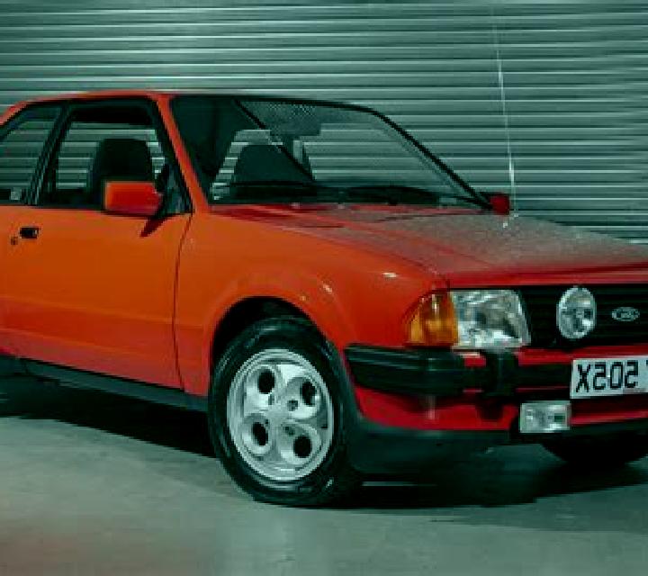 Saber_butt model portrait